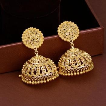 Jewelry &<br/>
Charm Rings